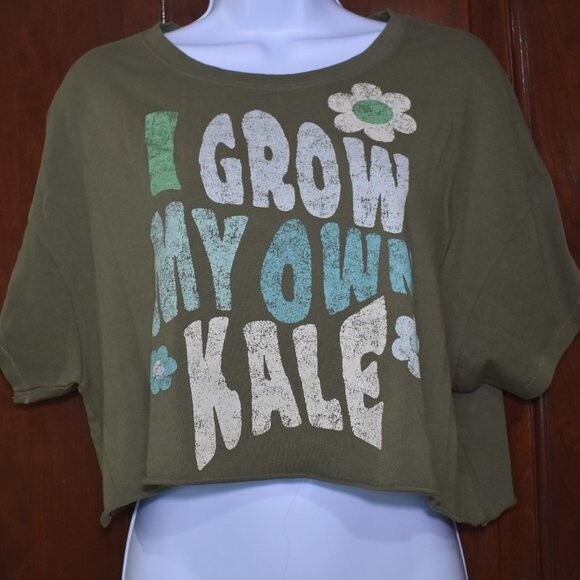 Offline by Arie Cropped Short Sleeve Statement T Shirt Green Size Small - Picture 6 of 13